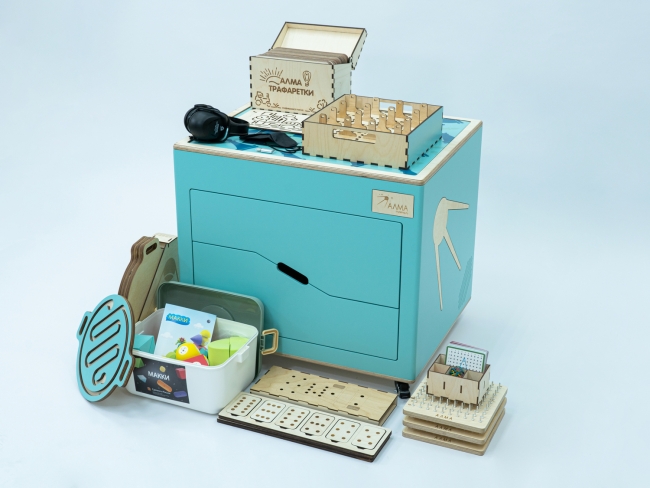 Комплект психолога «Инклюзивный куб» для работы с детьми 7075.650 Комплект психолога «Инклюзивный куб» для работы с детьми купить в интерне-магазине Veerdan.ru Комплект психолога «Инклюзивный куб» для работы с детьми