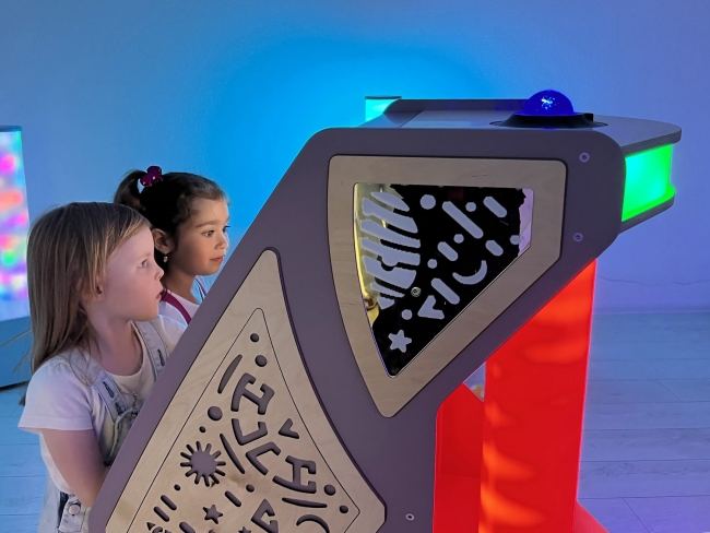 Мобильный сенсорный комплекс «Иллюминар» (интерактивная версия)