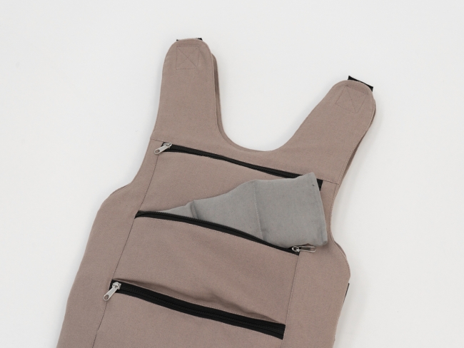 "Утяжелённый жилет" с изменяемым весом от 0.2 до 3.1 кг. для занятий с детьми. "Утяжелённый жилет" с изменяемым весом от 0.2 до 3.1 кг. для занятий с детьми.