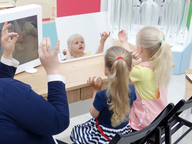 Профессиональный стол логопеда Logo EDU