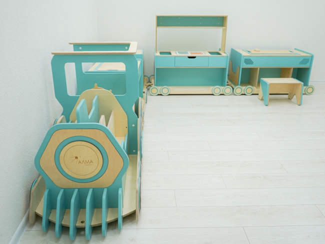 «Игровоз» - модульный органайзер в виде паровоза для детского сада «Игровоз» - модульный органайзер в виде паровоза для детского сада