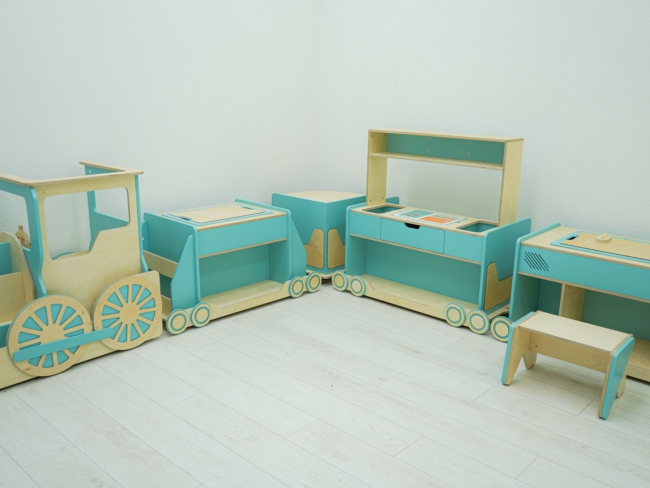 «Игровоз» - модульный органайзер в виде паровоза для детского сада «Игровоз» - модульный органайзер в виде паровоза для детского сада