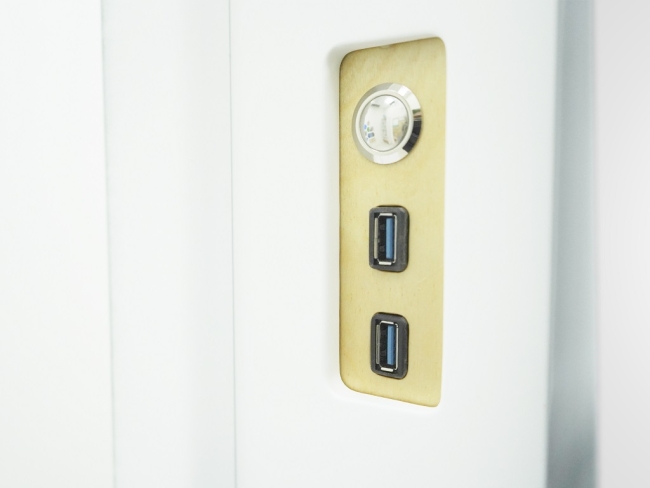 Сенсорная панель «Финансовая грамотность» для школ 32''