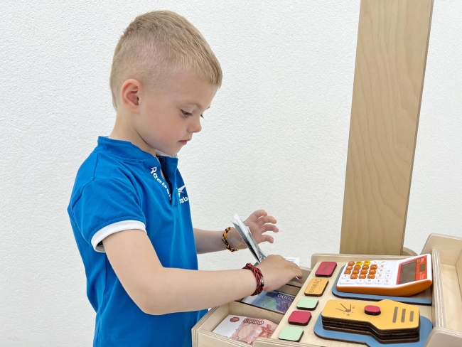 Методический интерактивный комплекс (43") «Финансовая грамотность» для детей Методический интерактивный комплекс (43") «Финансовая грамотность» для детей