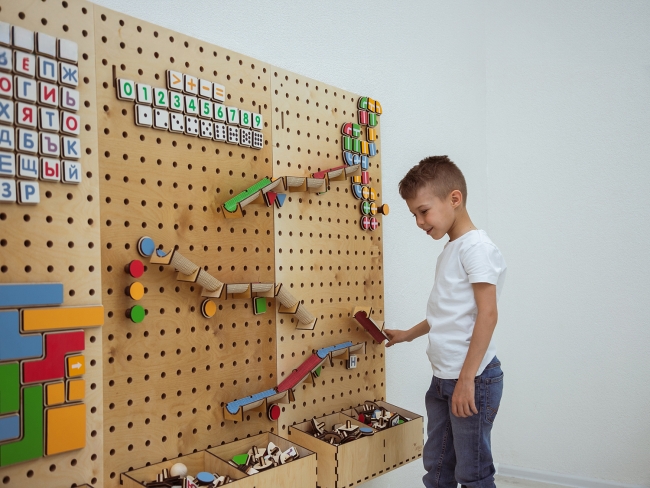 Стена для конструирования "АЛМА STEM" Стена для конструирования "АЛМА STEM"