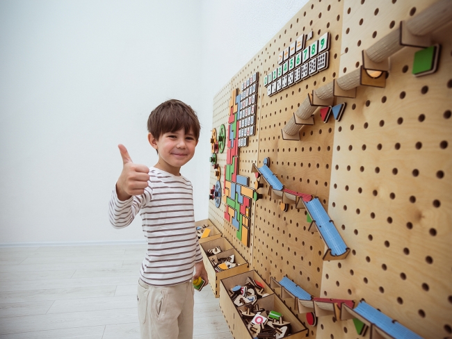 Стена для конструирования "АЛМА STEM" Стена для конструирования "АЛМА STEM"