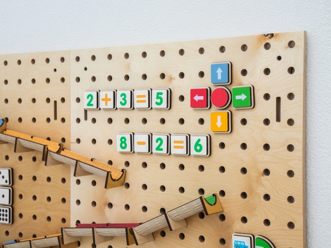 Стена для конструирования "АЛМА STEM" Стена для конструирования "АЛМА STEM"