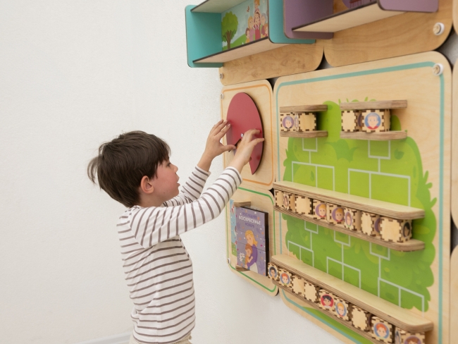 Дидактическая настенная панель «Семейные ценности» Дидактическая настенная панель «Семейные ценности»