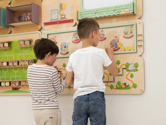 Дидактическая настенная панель «Семейные ценности» Дидактическая настенная панель «Семейные ценности»