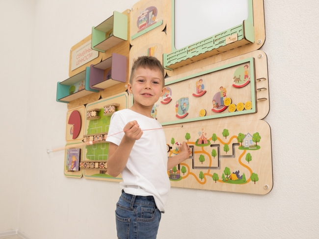 Дидактическая настенная панель «Семейные ценности» Дидактическая настенная панель «Семейные ценности»