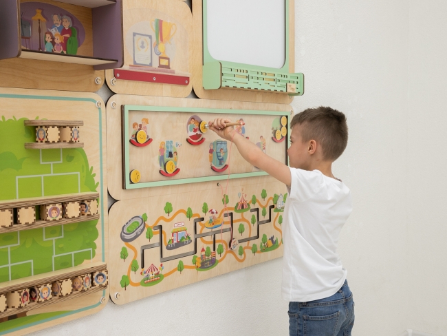 Дидактическая настенная панель «Семейные ценности» Дидактическая настенная панель «Семейные ценности»