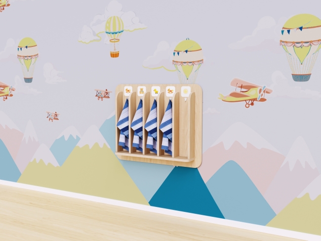 Детская вешалка для полотенец в центральную группу