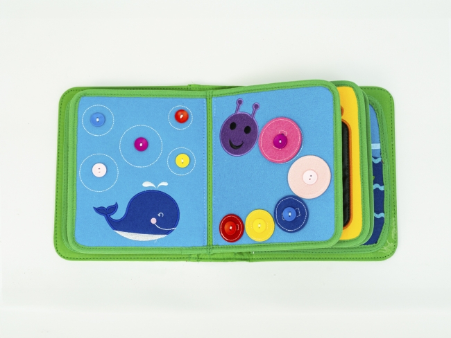 Развивающая игрушка для малышей «Первая книга» Развивающая игрушка для малышей «Первая книга»