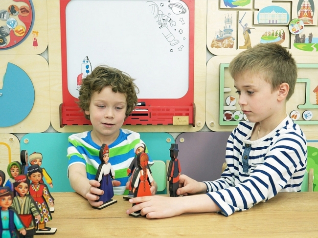 «Народы России» - разборные куклы в национальных костюмах (48 шт) «Народы России» - разборные куклы в национальных костюмах (48 шт)